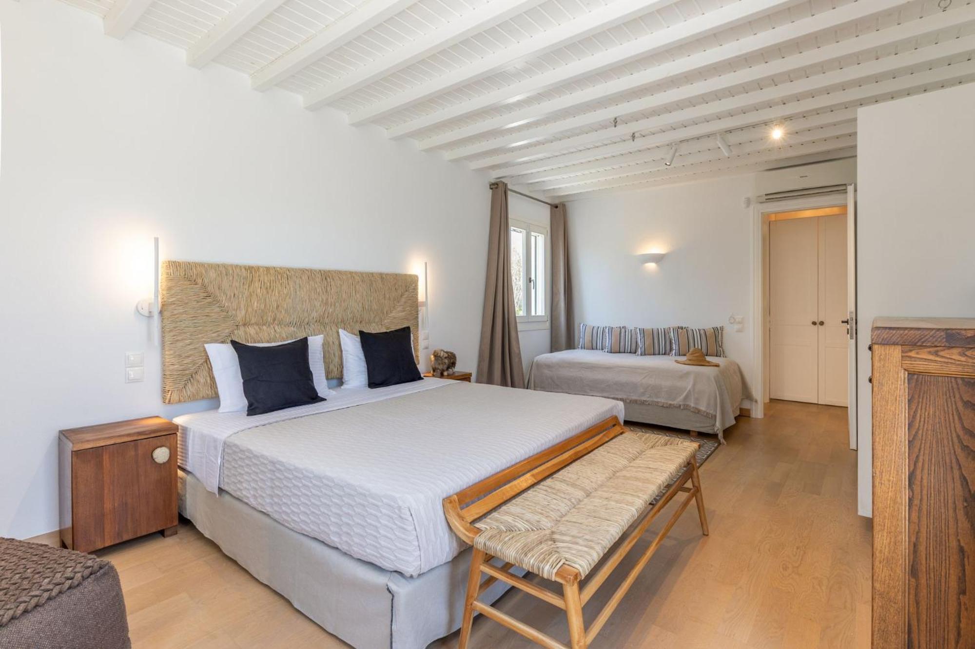 Myconian Platinum Senior & Deluxe Villas Калафатис Екстериор снимка